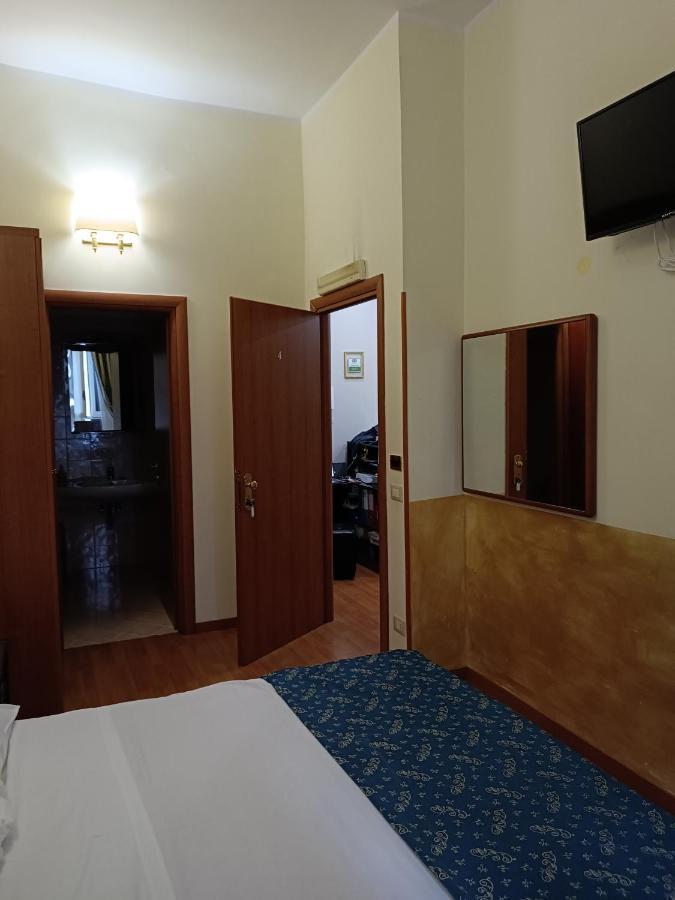 Opera Italian Suite Roma Exterior foto